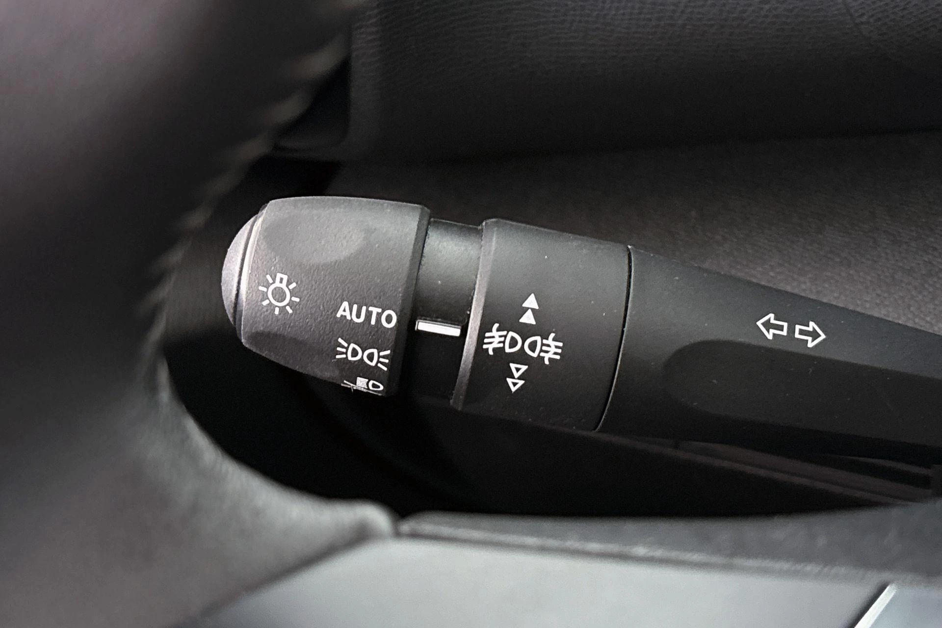 Hoofdafbeelding Citroën ë-C4 X