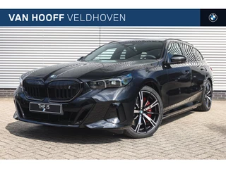 BMW i5 Touring eDrive40 M Sport / Panoramadak / Trekhaak / Adaptieve LED / Parking Assistant Plus / Stoelventilatie / Live Cockpit Professional / Comfort Access