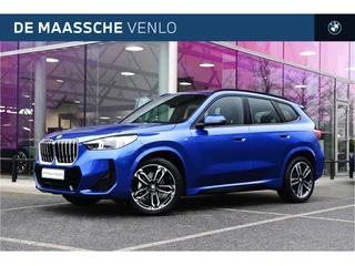 Hoofdafbeelding BMW X1 BMW X1 sDrive18i M Sport Automaat / Trekhaak / Sportstoelen / Achteruitrijcamera / M Adaptief onderstel / Comfort Access / Adaptieve LED / Stoelverwarming