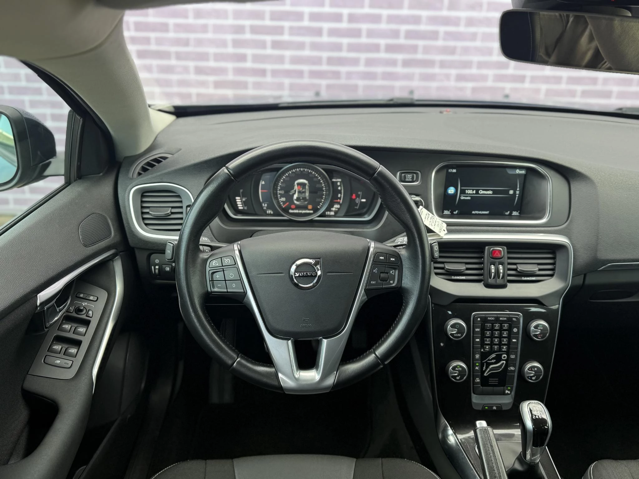 Hoofdafbeelding Volvo V40