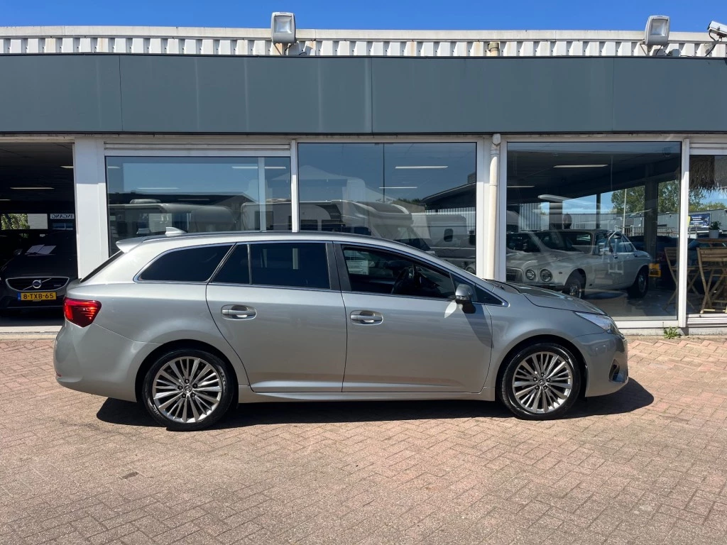 Hoofdafbeelding Toyota Avensis