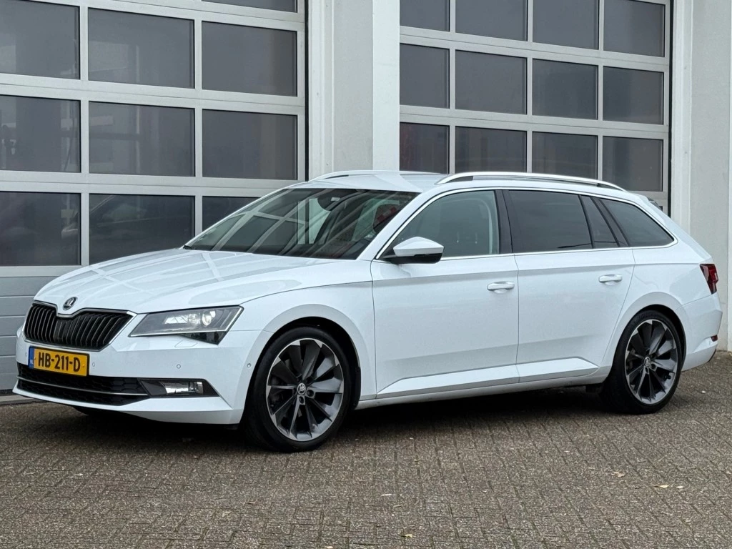 Hoofdafbeelding Škoda Superb