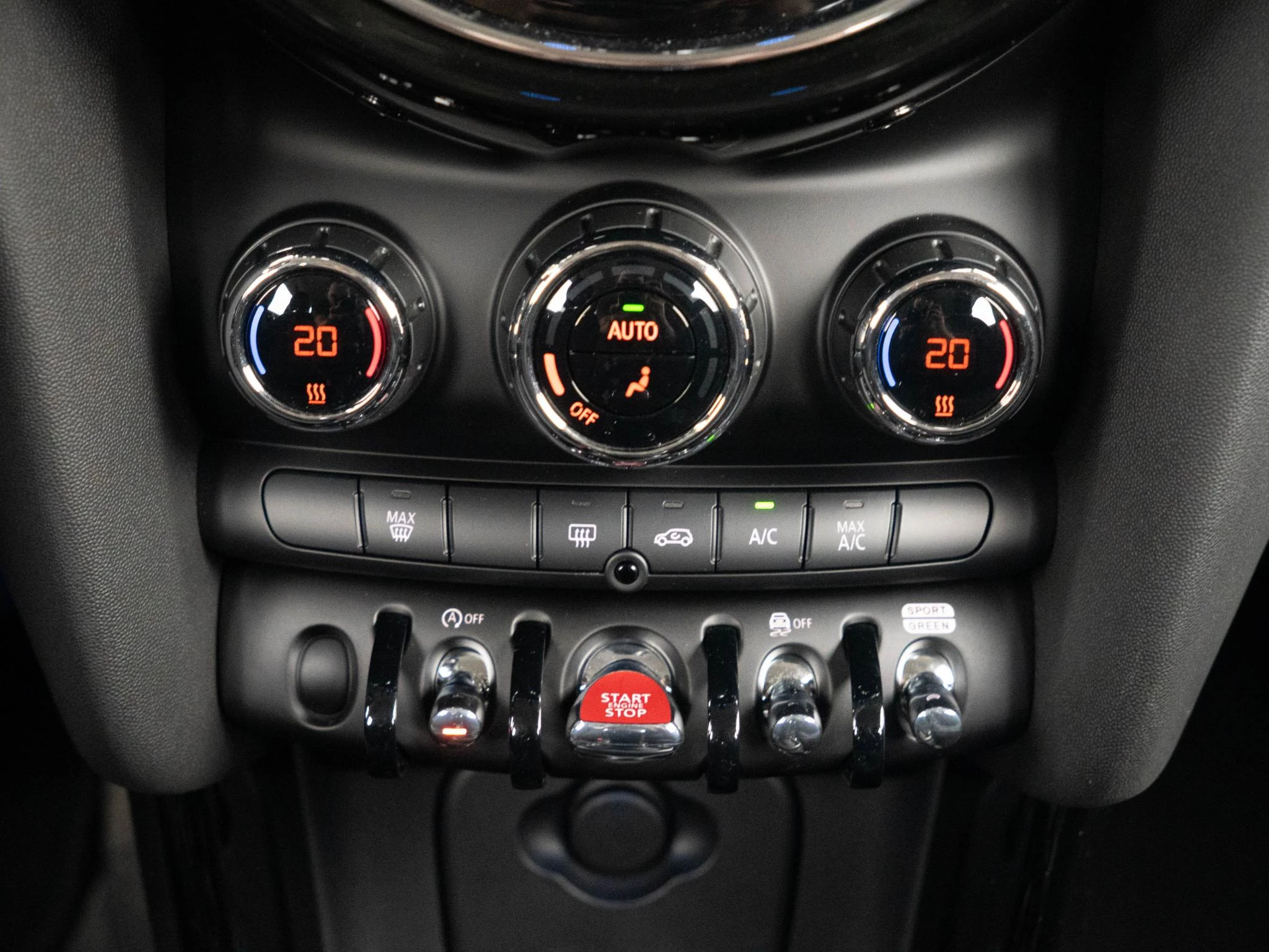 Hoofdafbeelding MINI 5-deurs