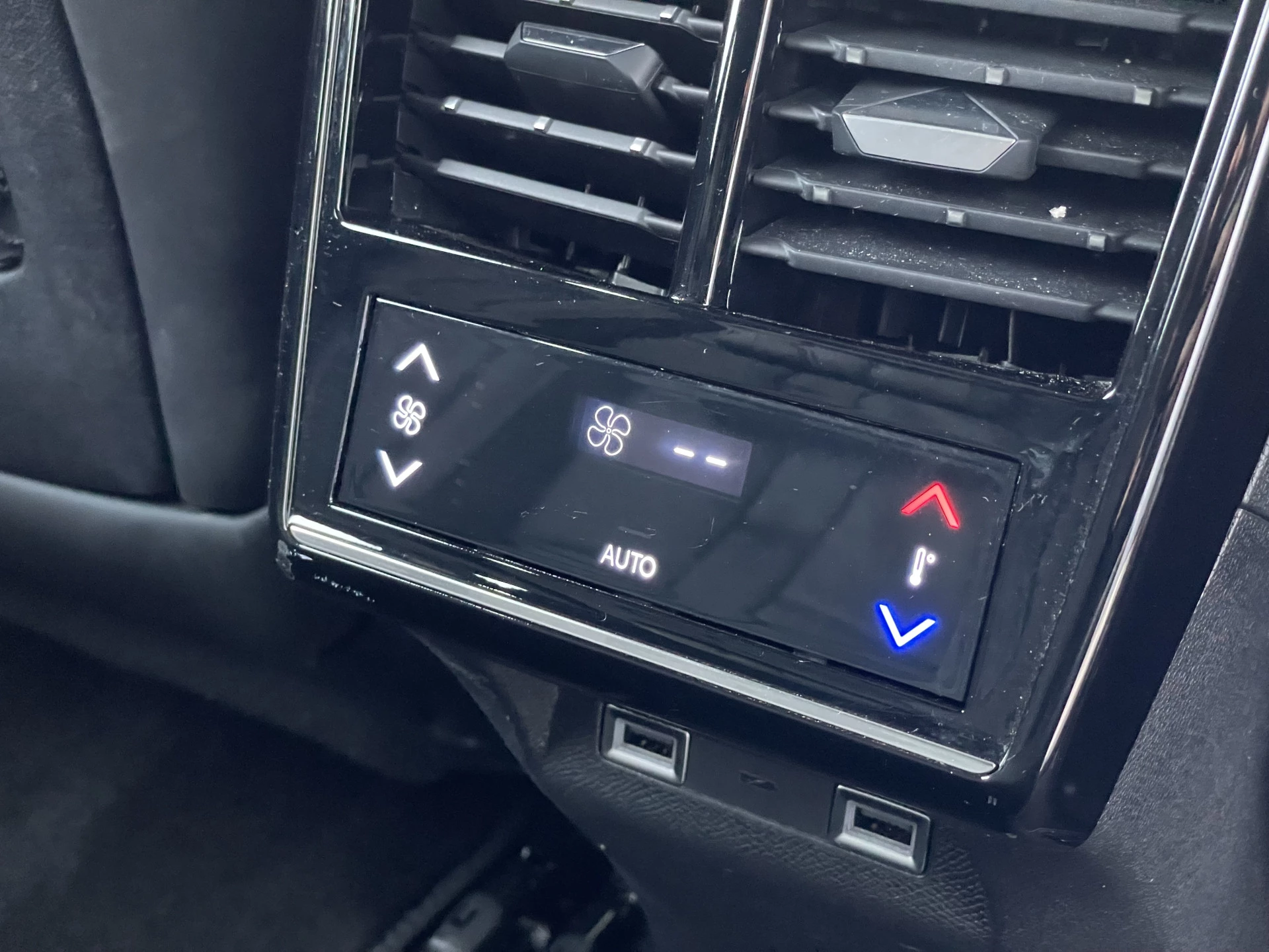 Hoofdafbeelding DS DS 7