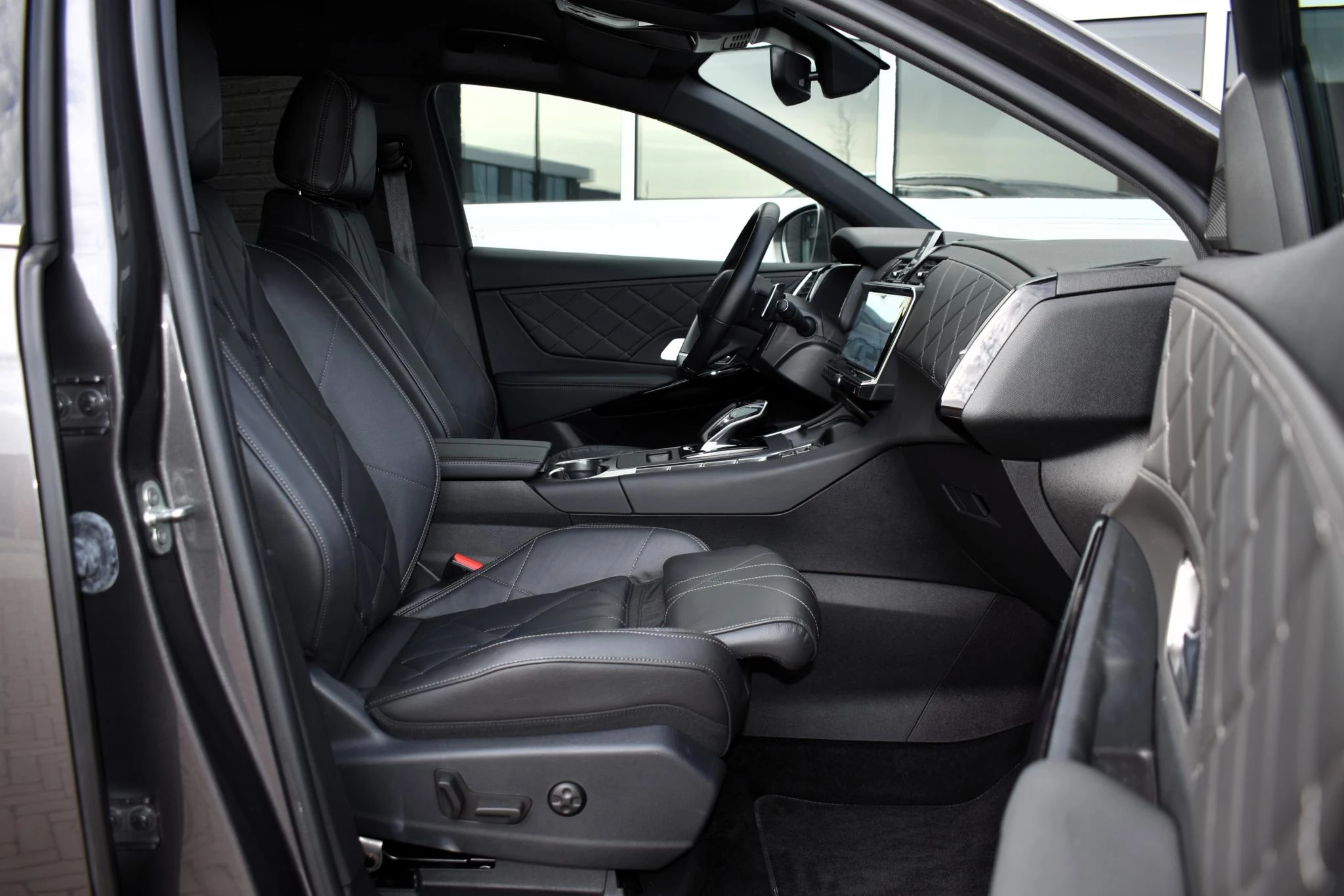 Hoofdafbeelding DS DS 7