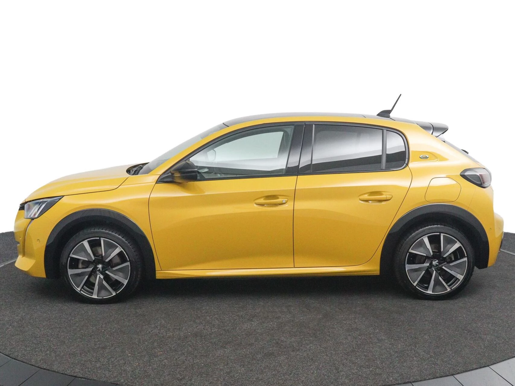 Hoofdafbeelding Peugeot e-208
