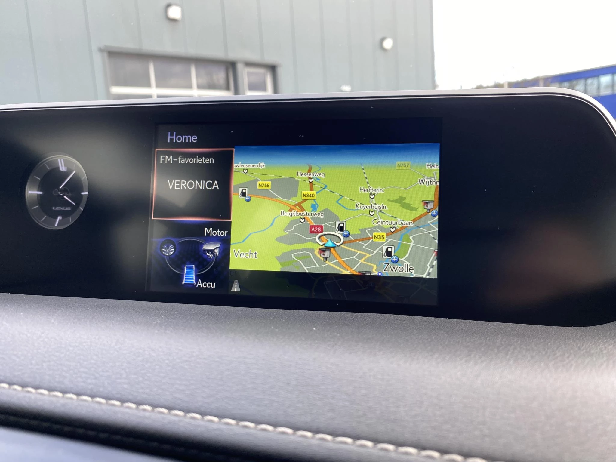 Hoofdafbeelding Lexus UX
