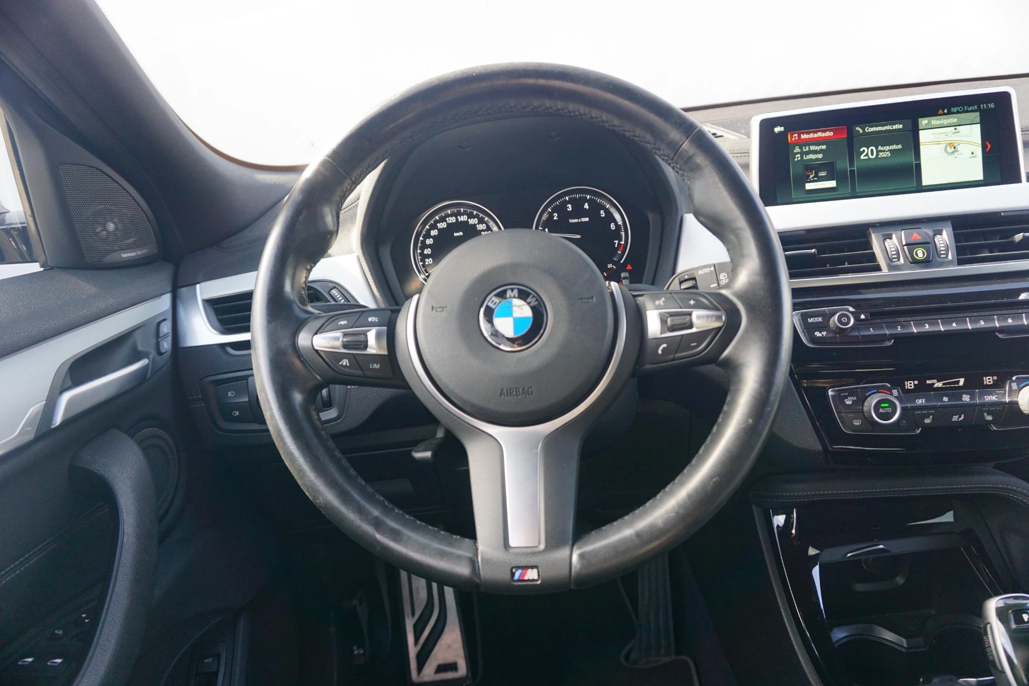 Hoofdafbeelding BMW X2