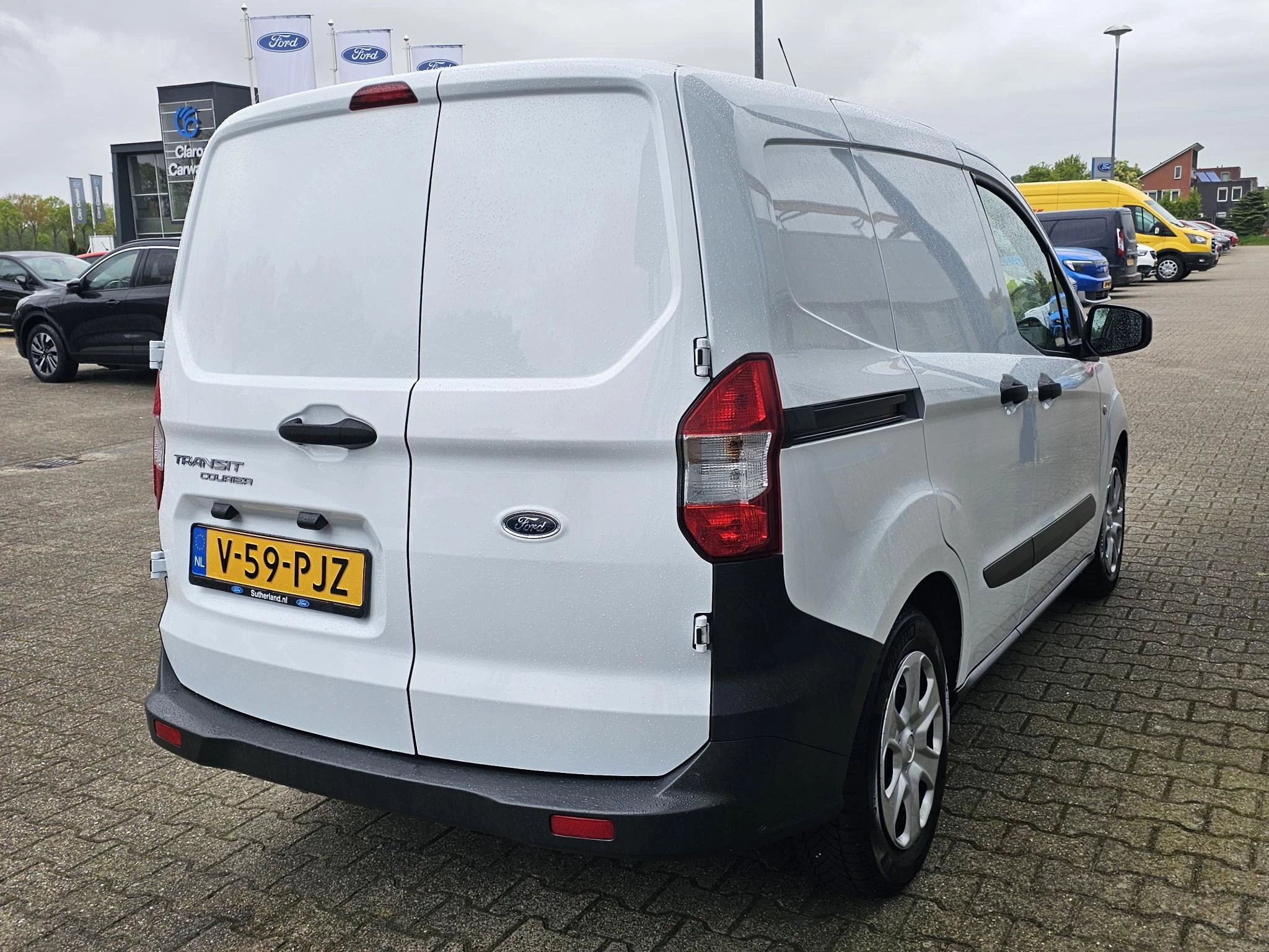 Hoofdafbeelding Ford Transit Courier