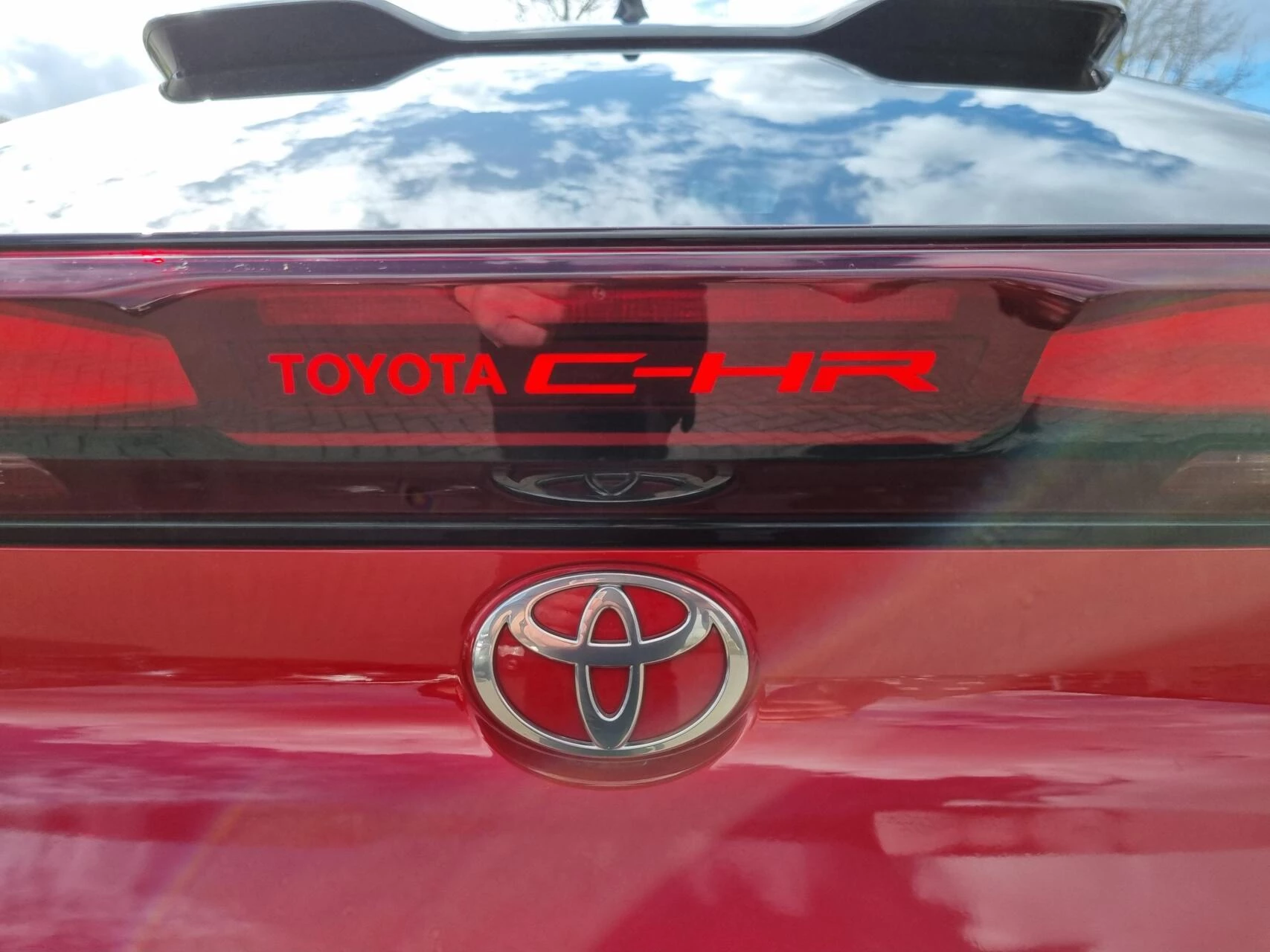 Hoofdafbeelding Toyota C-HR