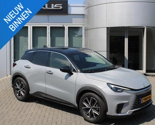 Lexus LBX Emotion 2WD NL-AUTO STOELVERW STUURVERW CAMERA PARK-SENS BLIND-SPOT