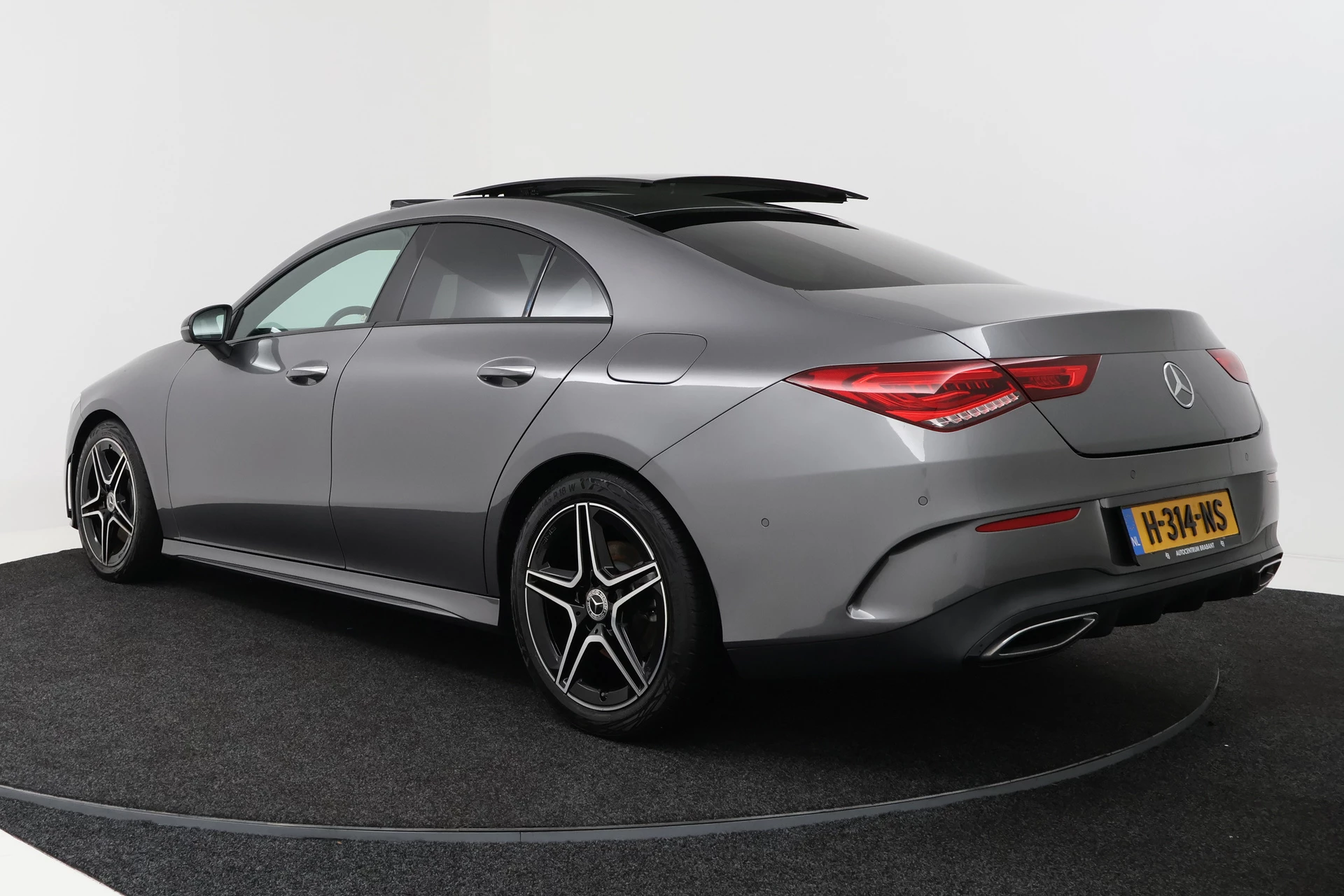 Hoofdafbeelding Mercedes-Benz CLA