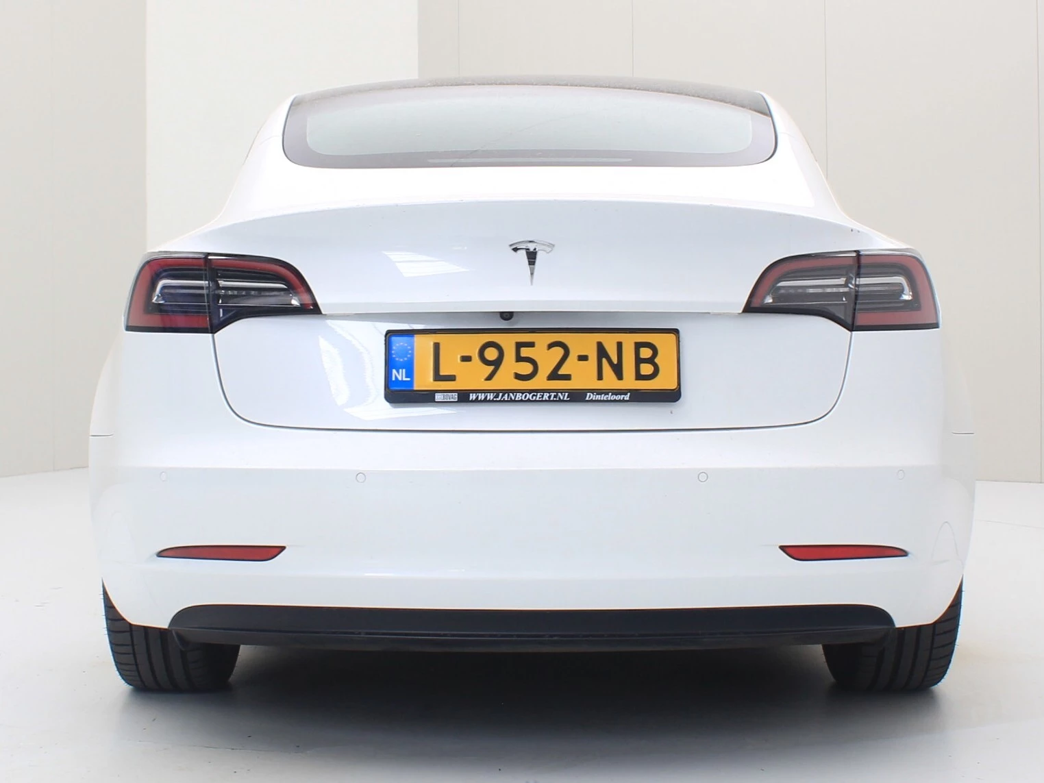 Hoofdafbeelding Tesla Model 3