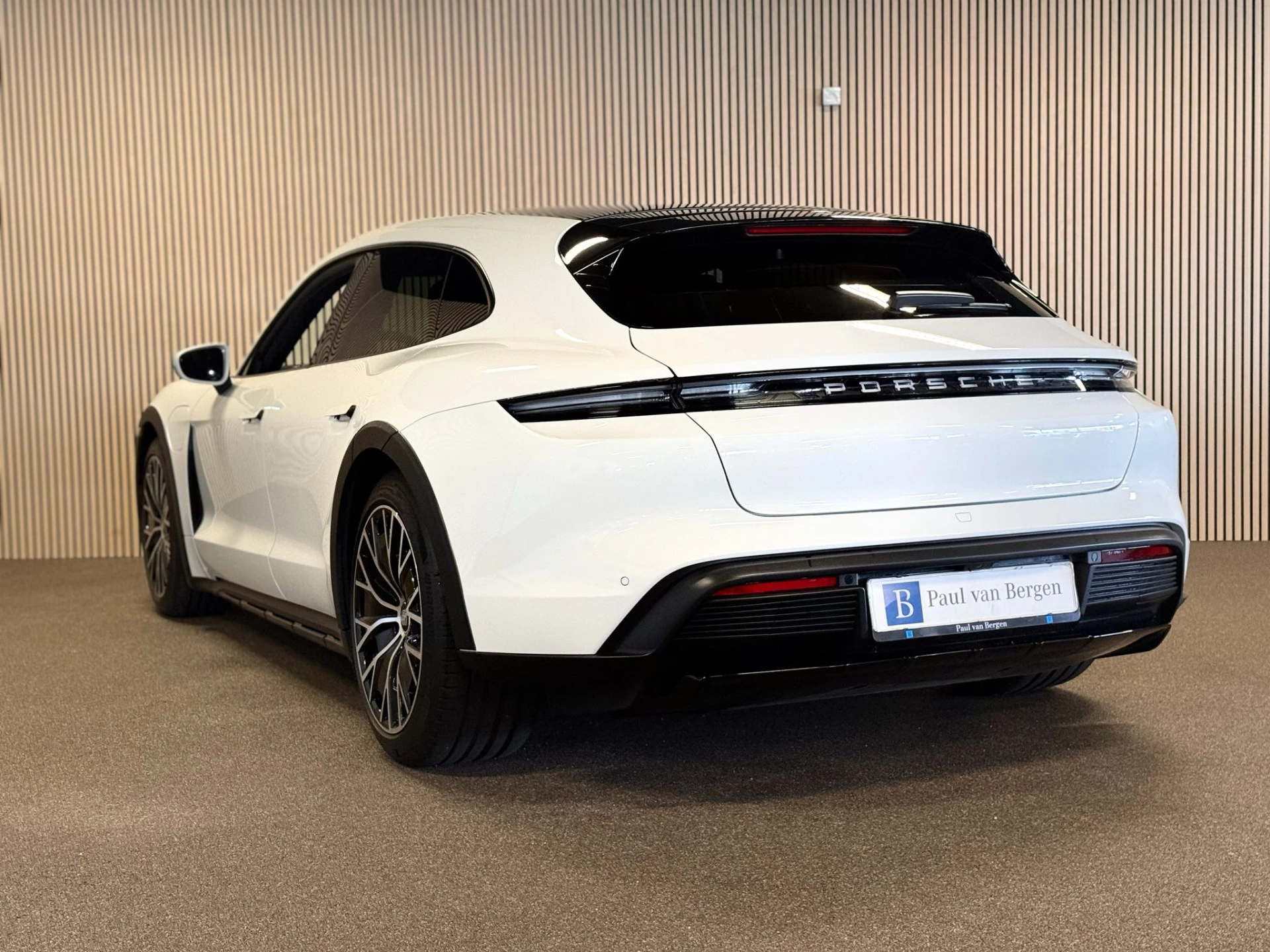 Hoofdafbeelding Porsche Taycan