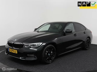 BMW 3-serie 330e Aut8 184Pk plug-in Hybride Sport Line | Clima | Camera | Appple car-play | Parking Pack | NL Auto | DEALER-STAAT