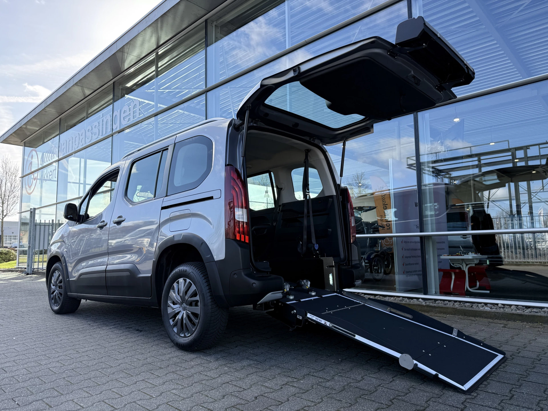 Hoofdafbeelding Peugeot Rifter