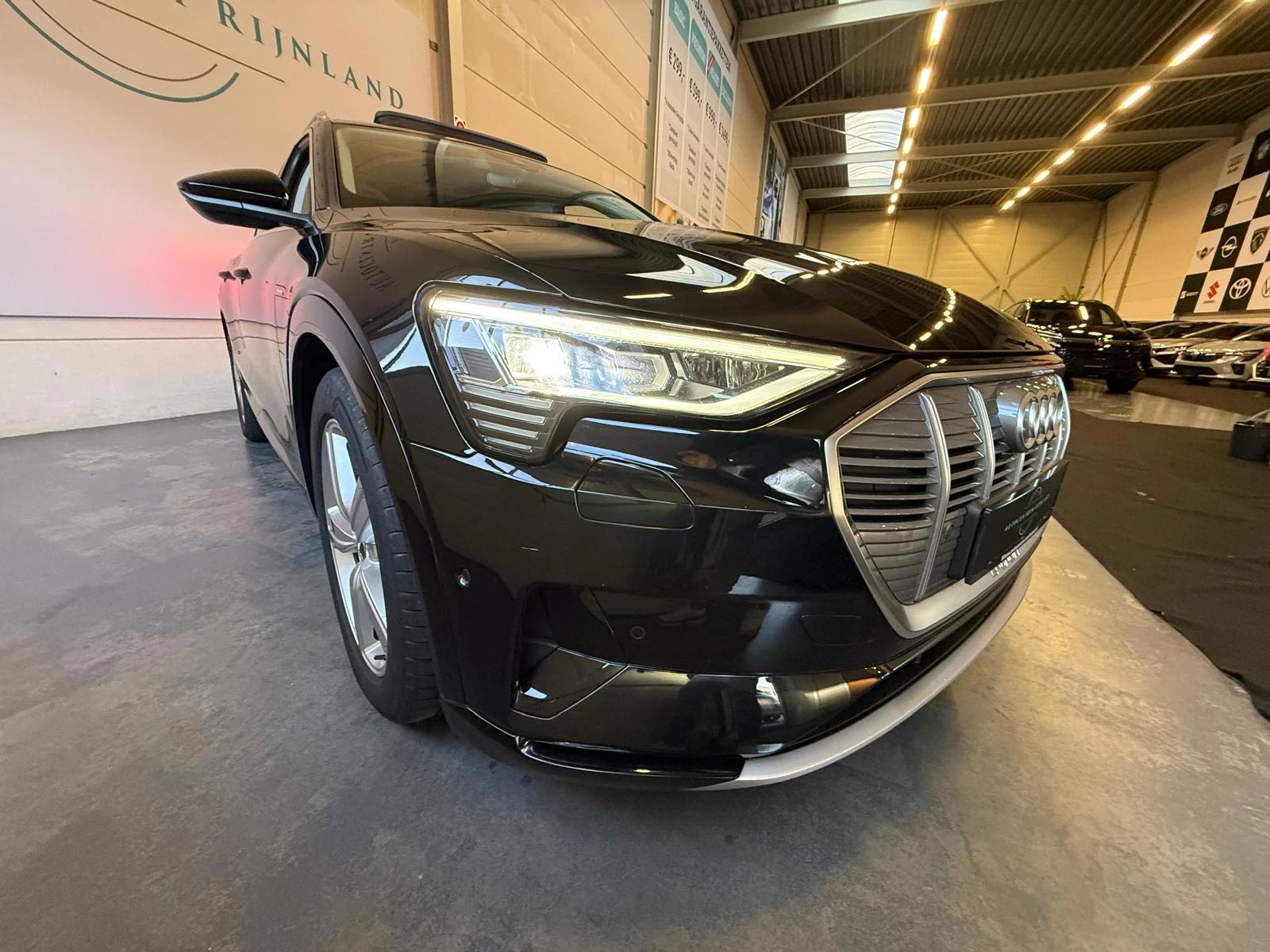 Hoofdafbeelding Audi e-tron