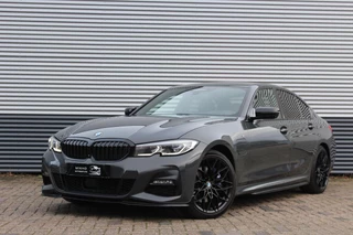 BMW 3-serie 330e | M Performance | 360 Camera | Adaptive cruise | Stuurverwarming | Stoelverwarming | Trekhaak | Harman Kardon