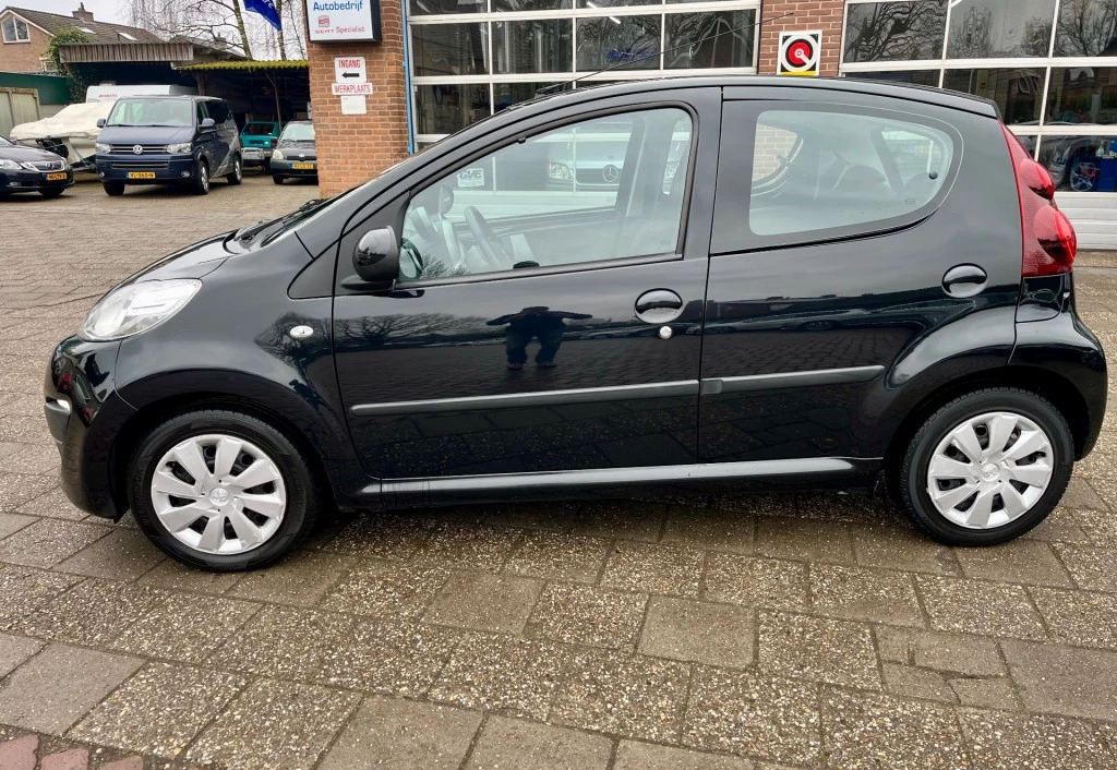 Hoofdafbeelding Peugeot 107