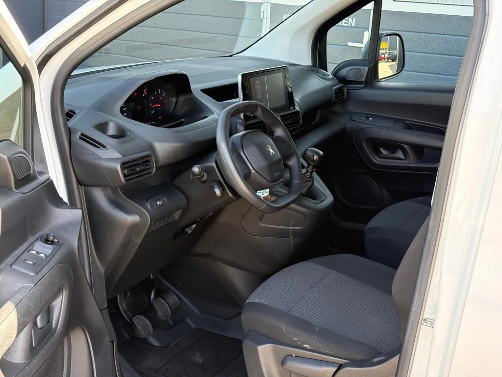 Hoofdafbeelding Peugeot Partner