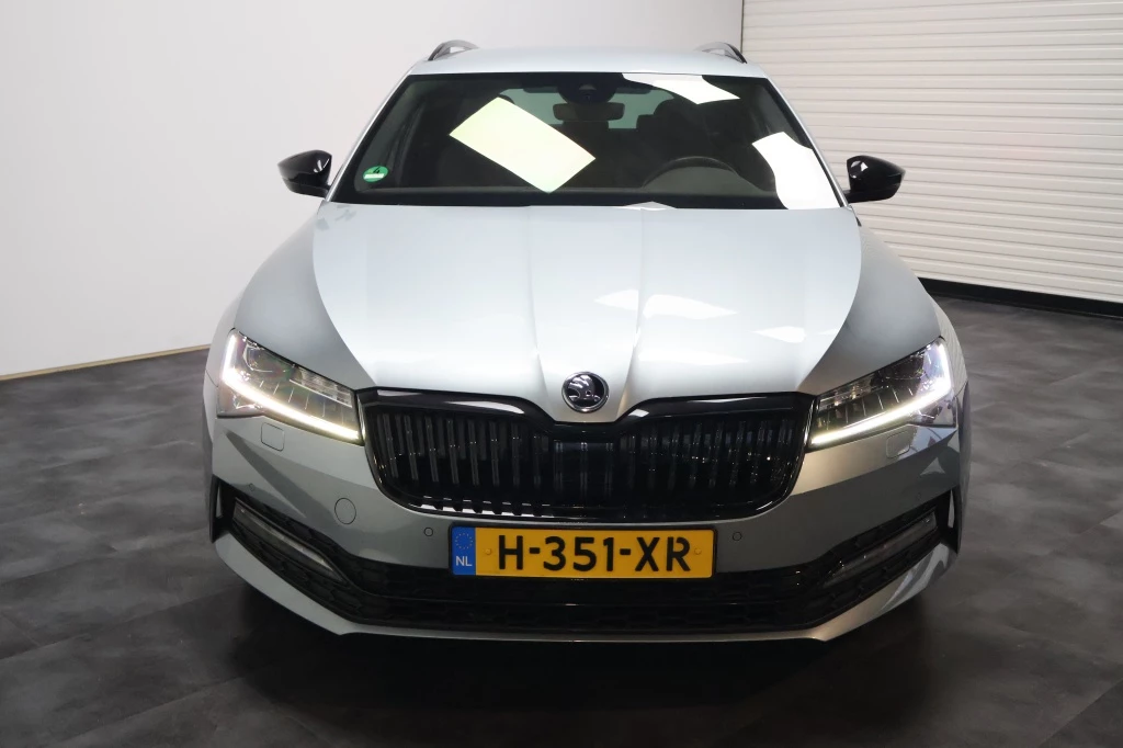 Hoofdafbeelding Škoda Superb