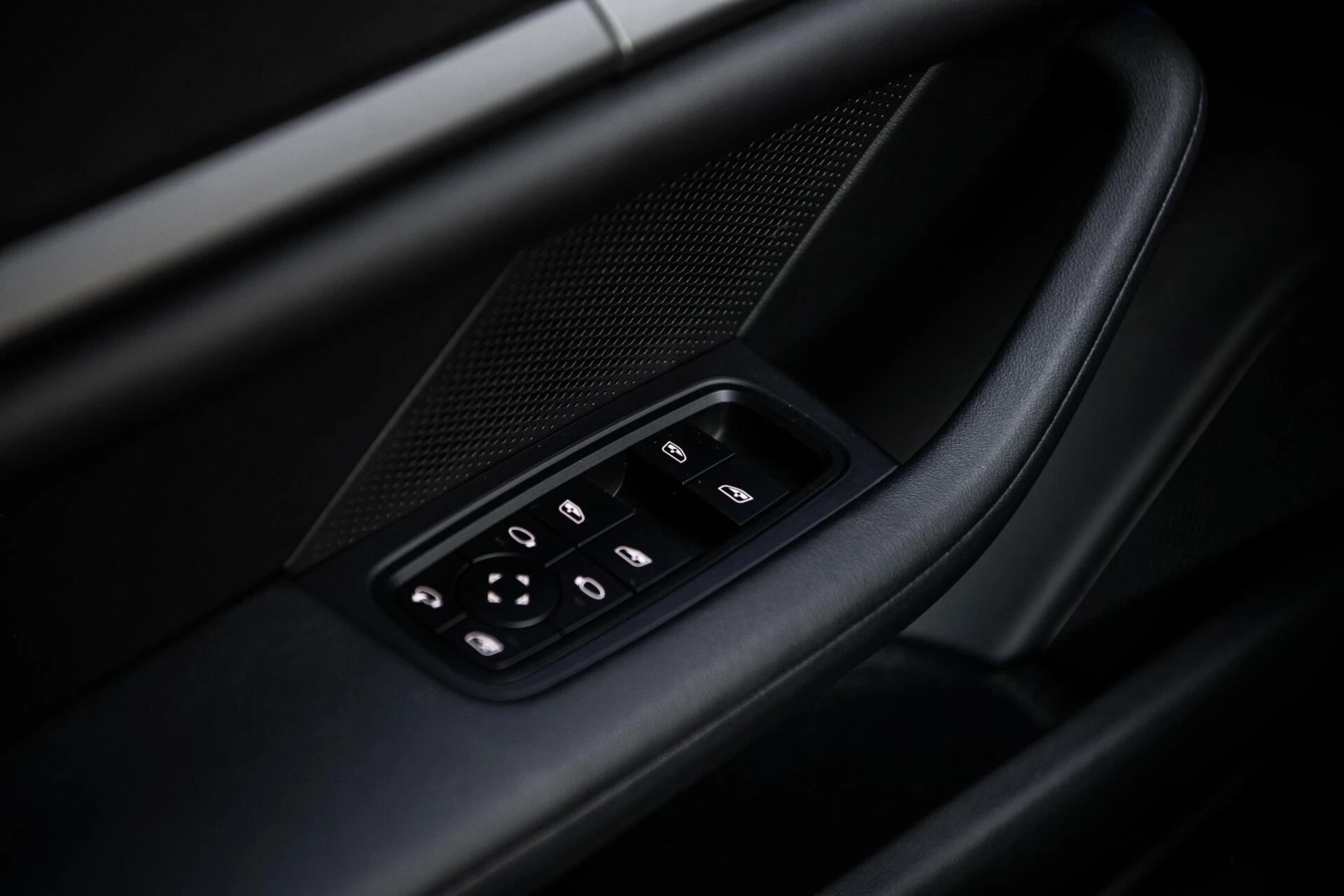 Hoofdafbeelding Porsche Taycan