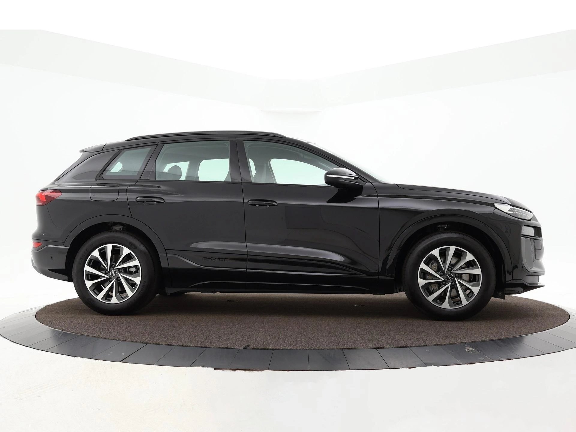 Hoofdafbeelding Audi Q6 e-tron