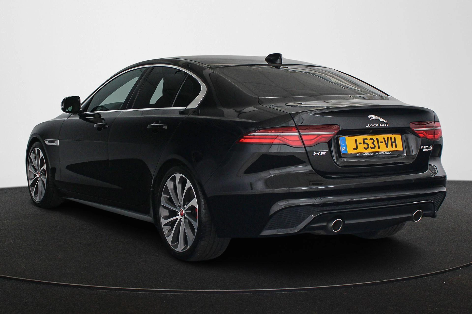 Hoofdafbeelding Jaguar XE