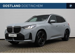 BMW X3 30e xDrive M Sport Automaat / Panoramadak / Trekhaak / Sportstoelen / Stoelventilatie / Comfort Access / Adaptieve LED / Harman Kardon / BMW Live Cockpit Professional