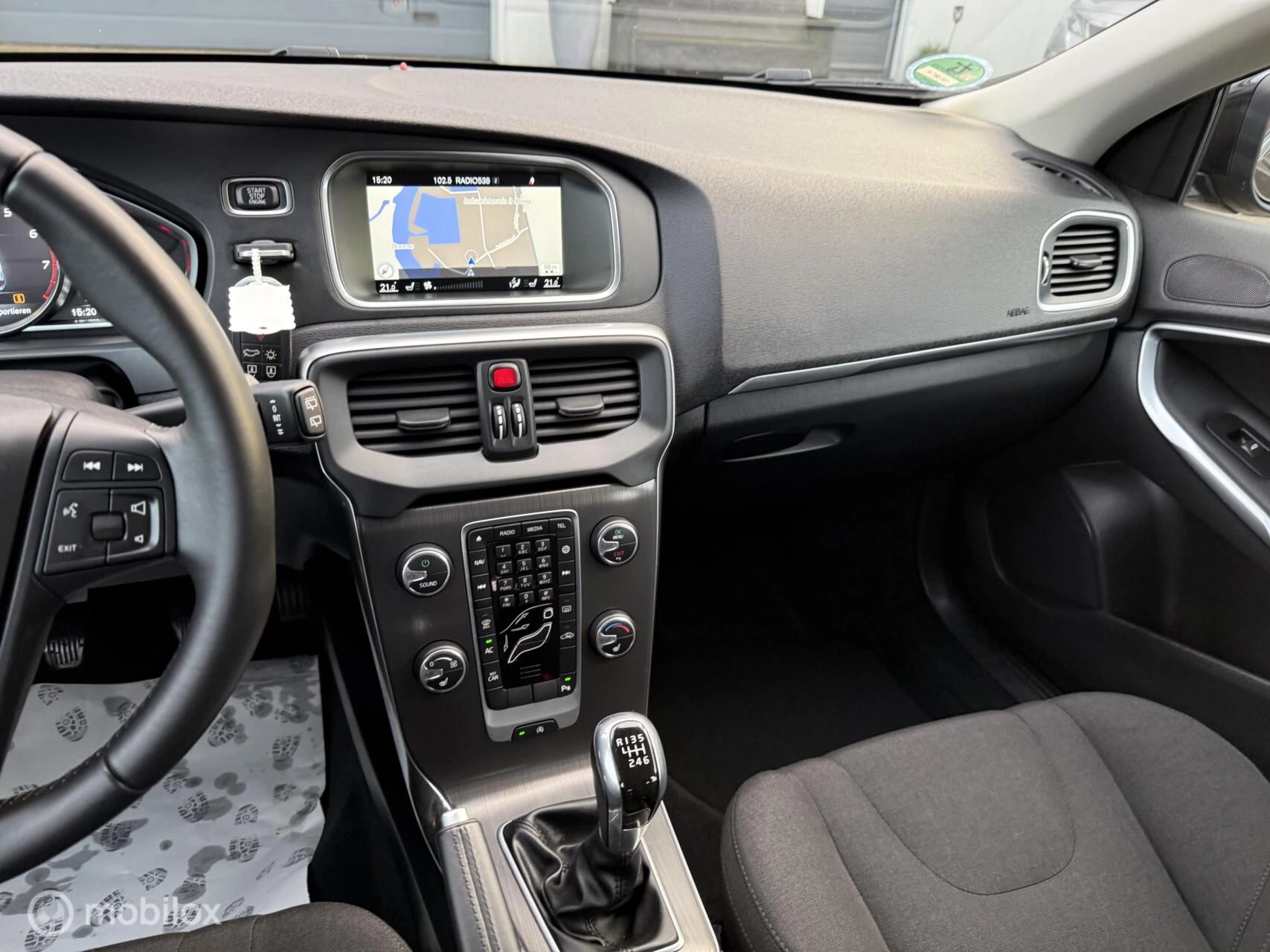 Hoofdafbeelding Volvo V40