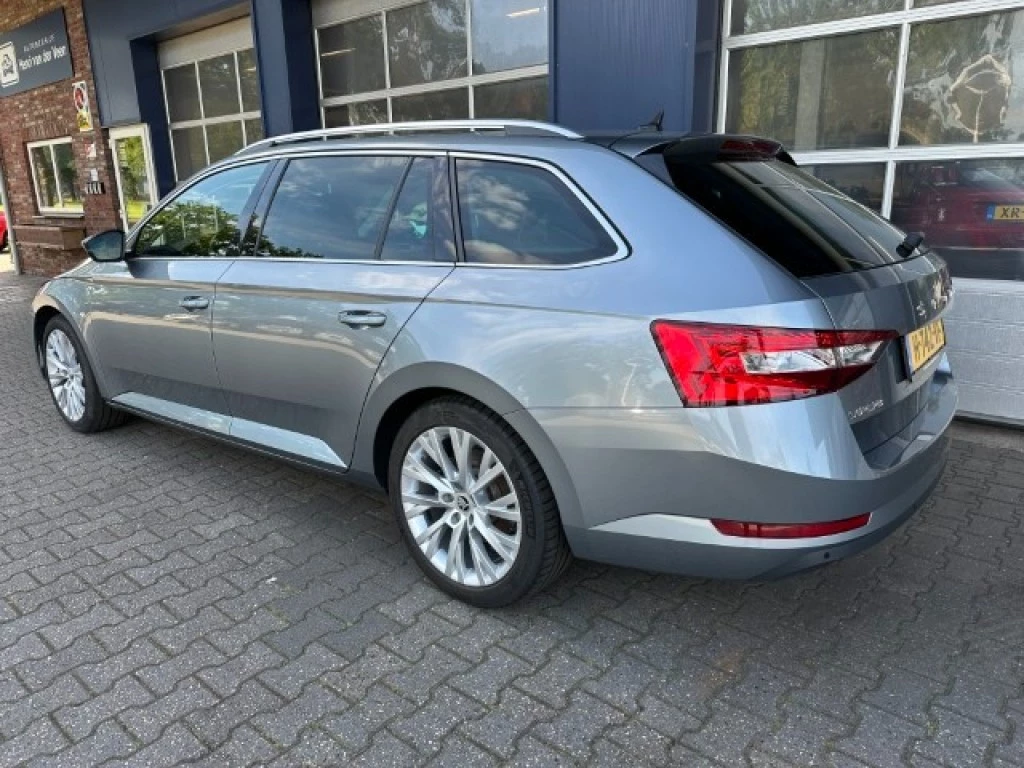 Hoofdafbeelding Škoda Superb
