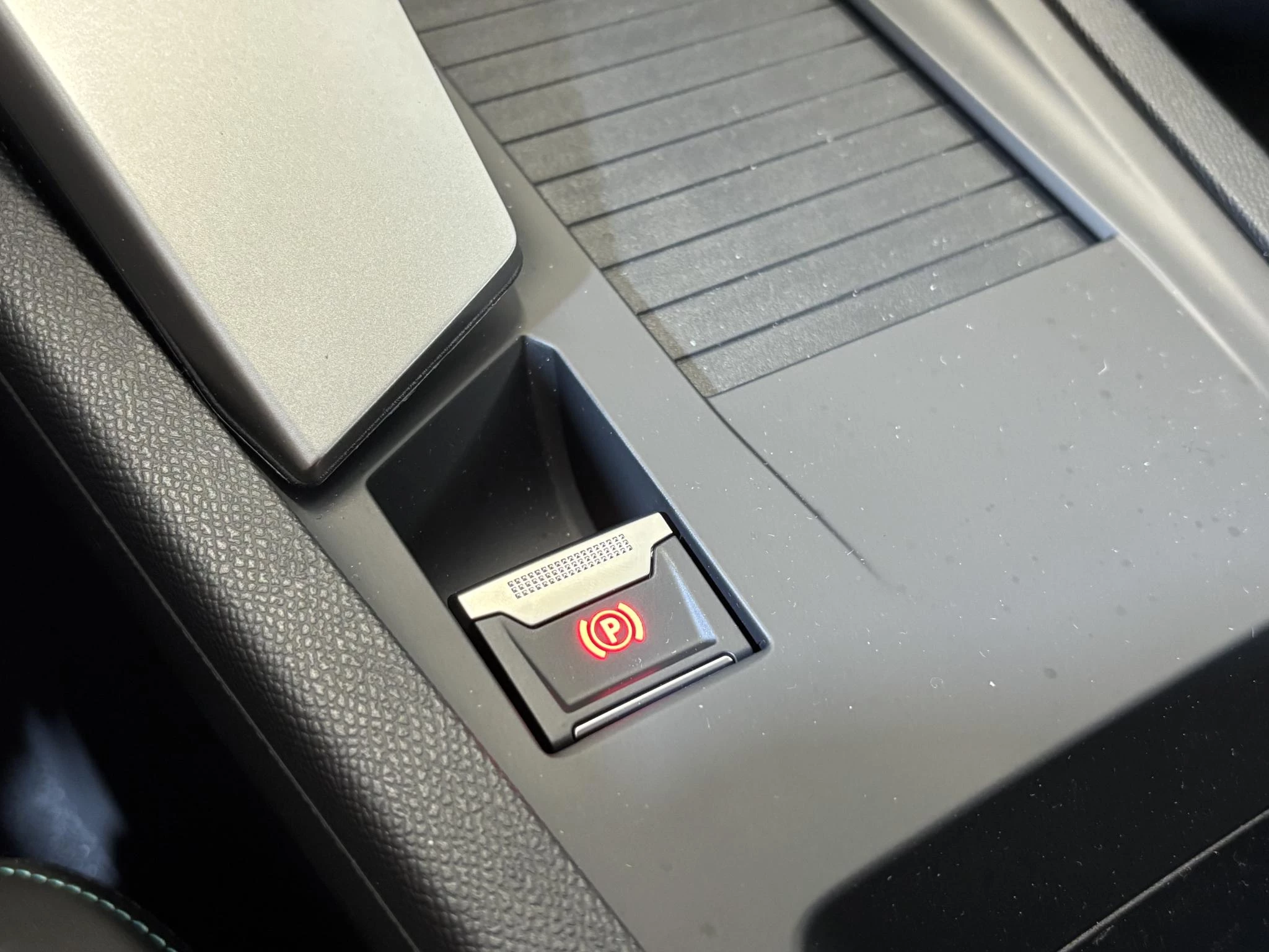 Hoofdafbeelding Peugeot 408