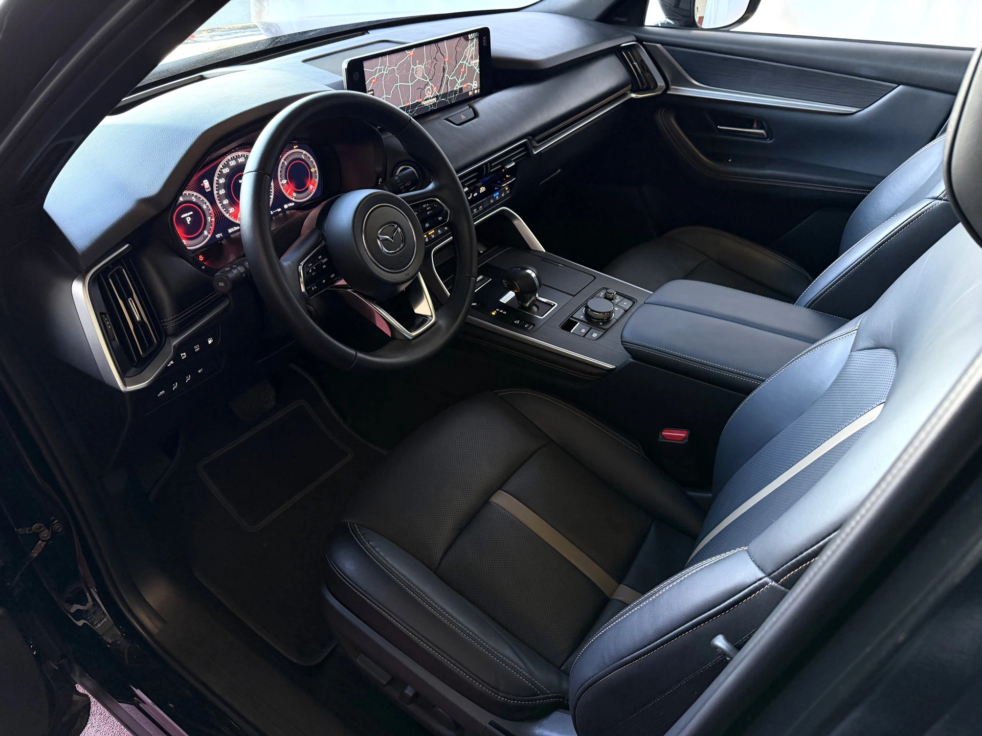 Hoofdafbeelding Mazda CX-60