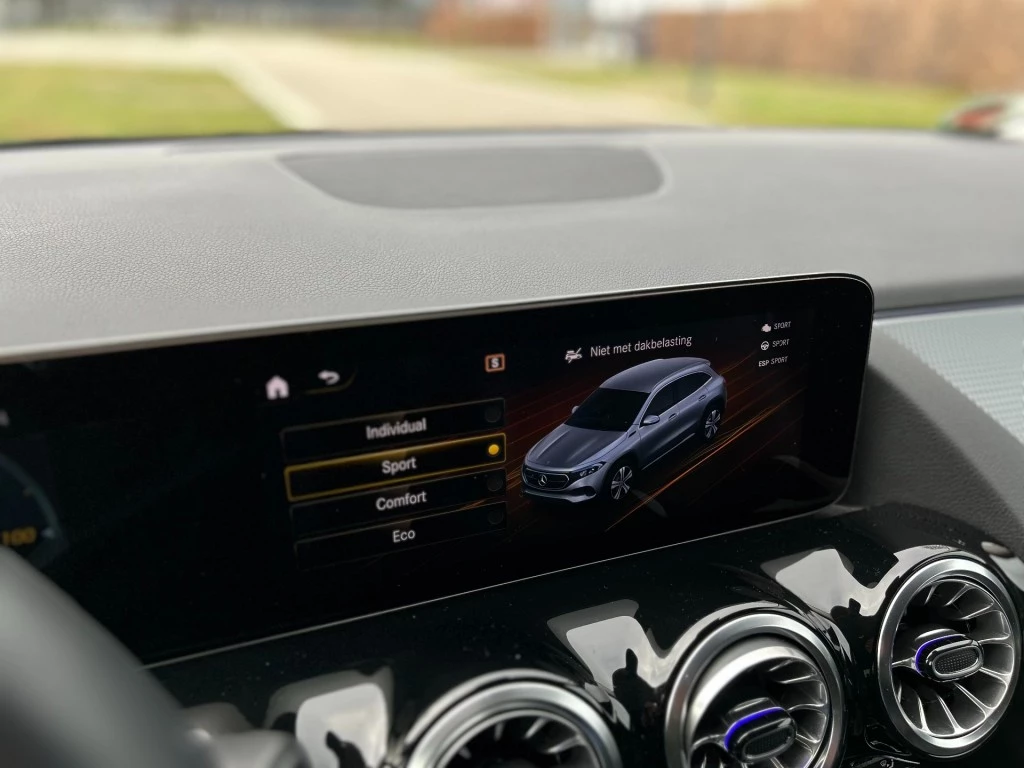 Hoofdafbeelding Mercedes-Benz EQA