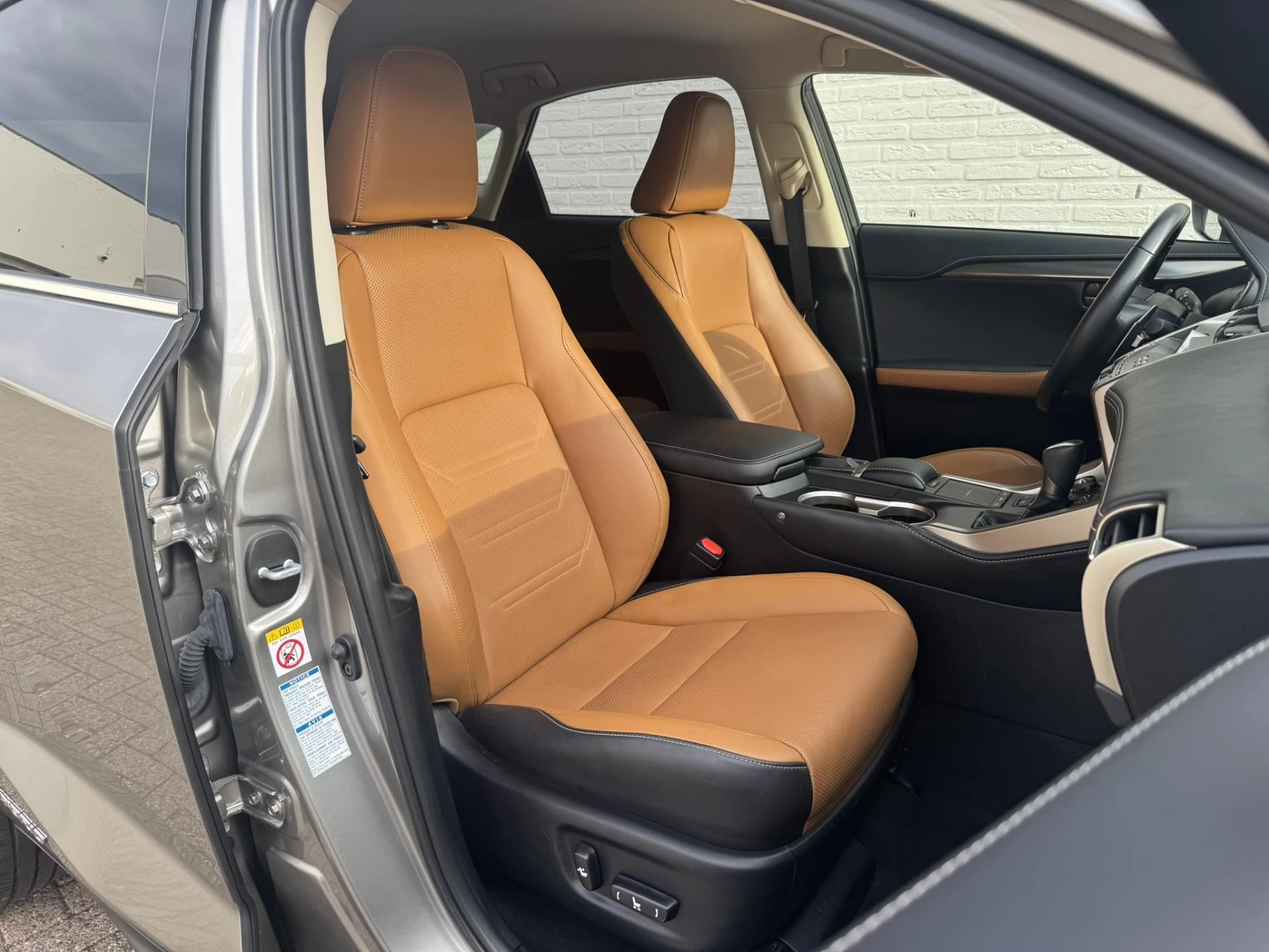 Hoofdafbeelding Lexus NX