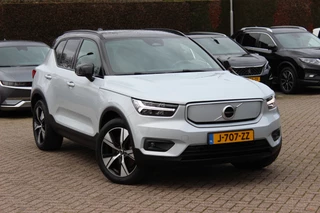 Volvo XC40 Recharge P8 AWD R-Design / SoH 92,4% / Trekhaak / Keyless / 19'' / Half leder / Stuur+Stoelverwarming / DAB / Dodehoek / ACC