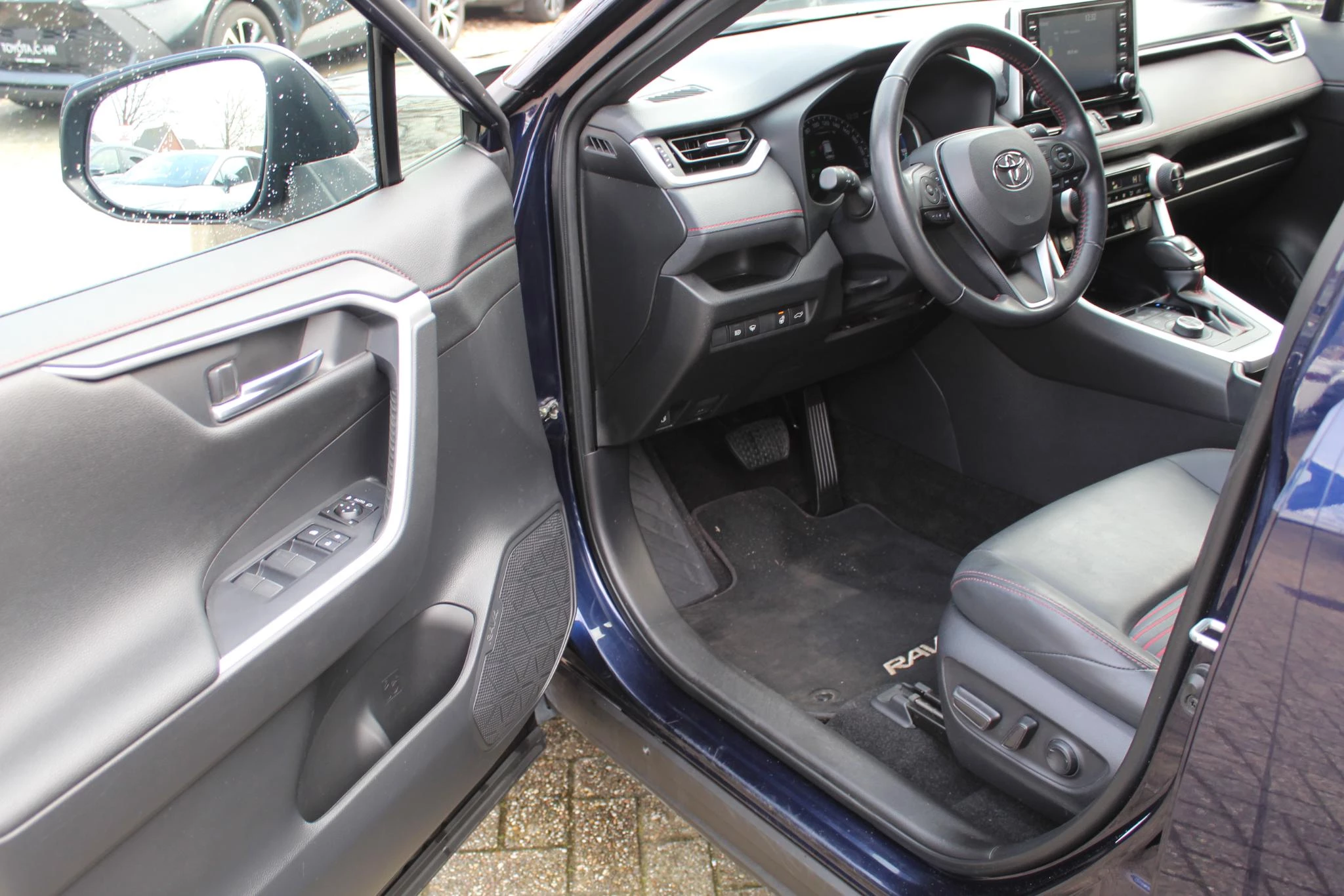 Hoofdafbeelding Toyota RAV4