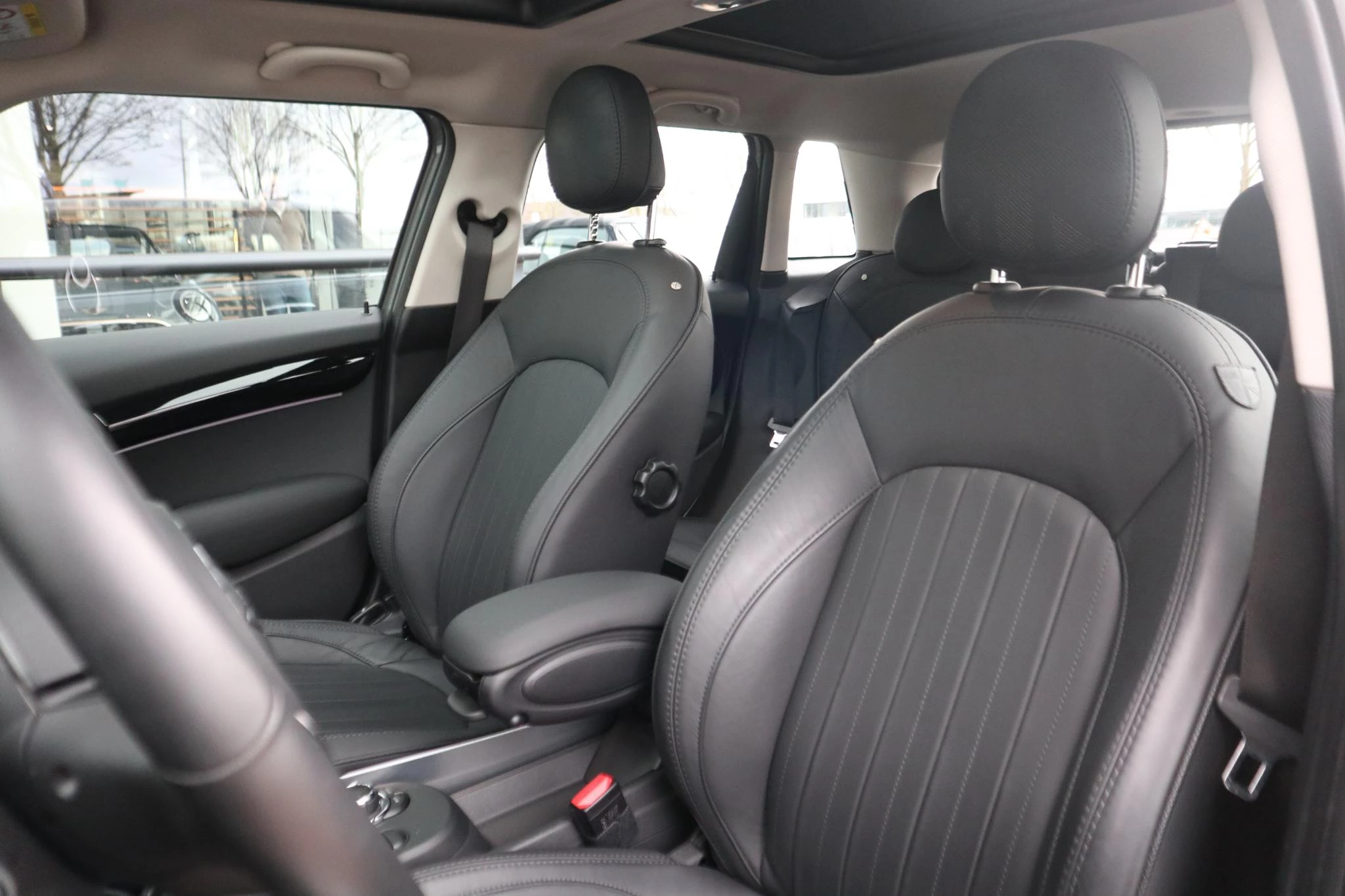 Hoofdafbeelding MINI 5-deurs