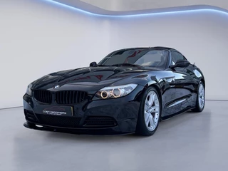 Hoofdafbeelding BMW Z4 BMW Z4 Roadster sDrive35i High Executive M sport /Apple & Android carplay/Sportstoelen leder/Stoel- & stuurverwarming/Park. sens. V+A/HiFi Prof audio/Navi/ (MET GARANTIE*)