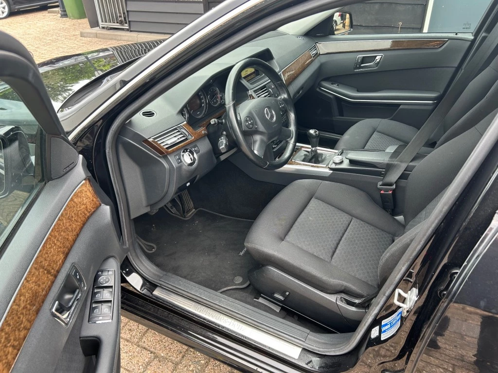 Hoofdafbeelding Mercedes-Benz E-Klasse
