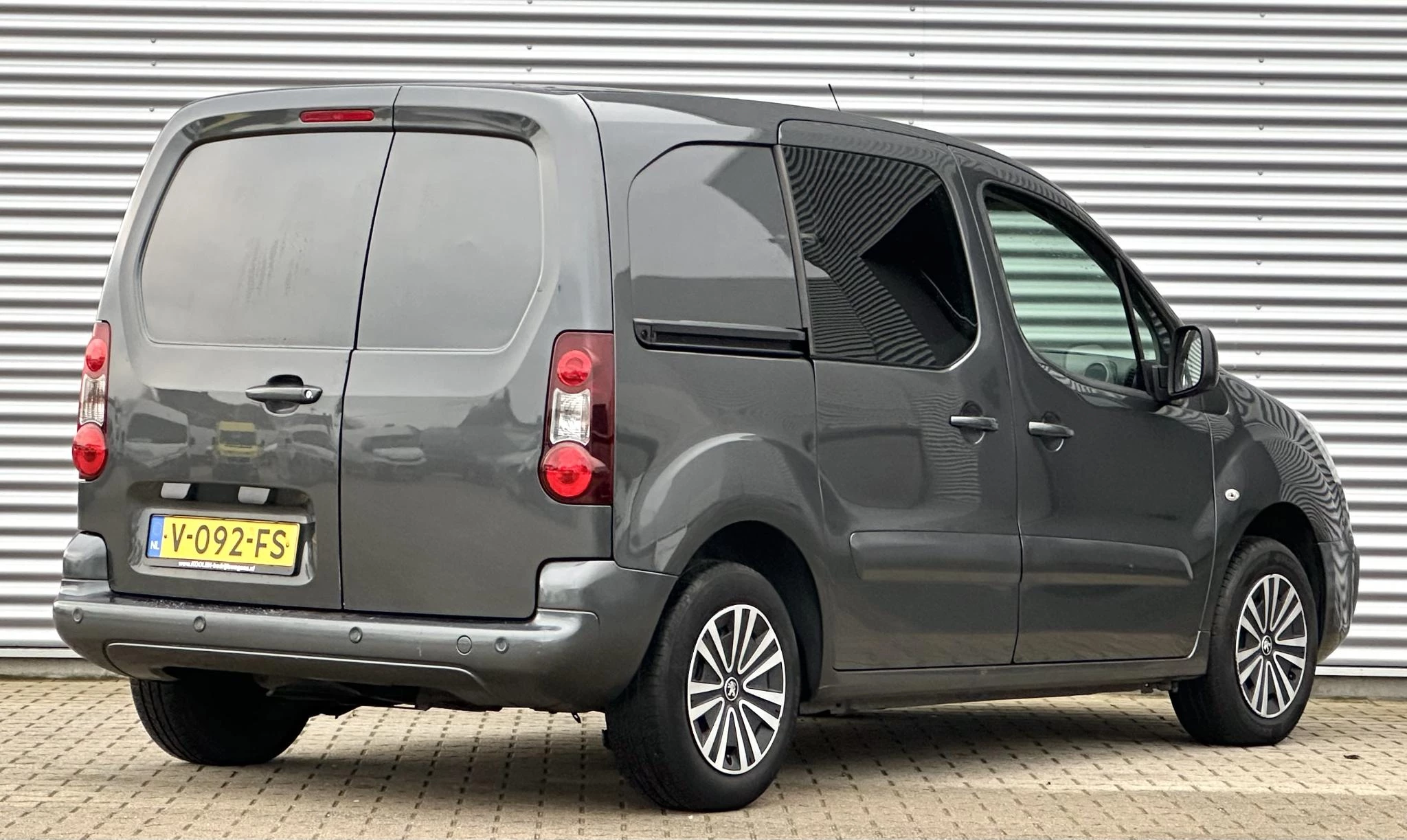 Hoofdafbeelding Peugeot Partner