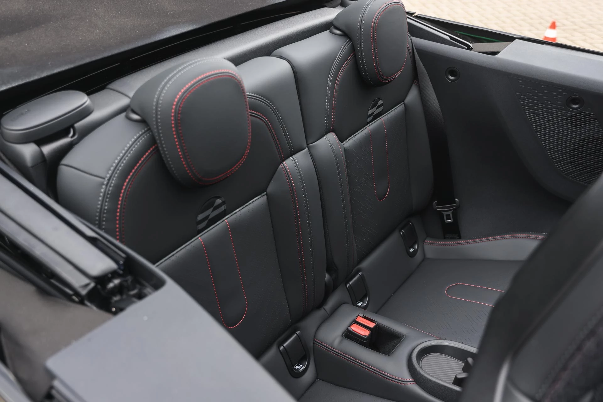 Hoofdafbeelding MINI Cooper Cabrio