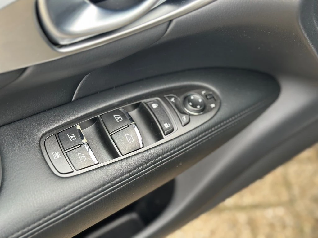 Hoofdafbeelding Infiniti M