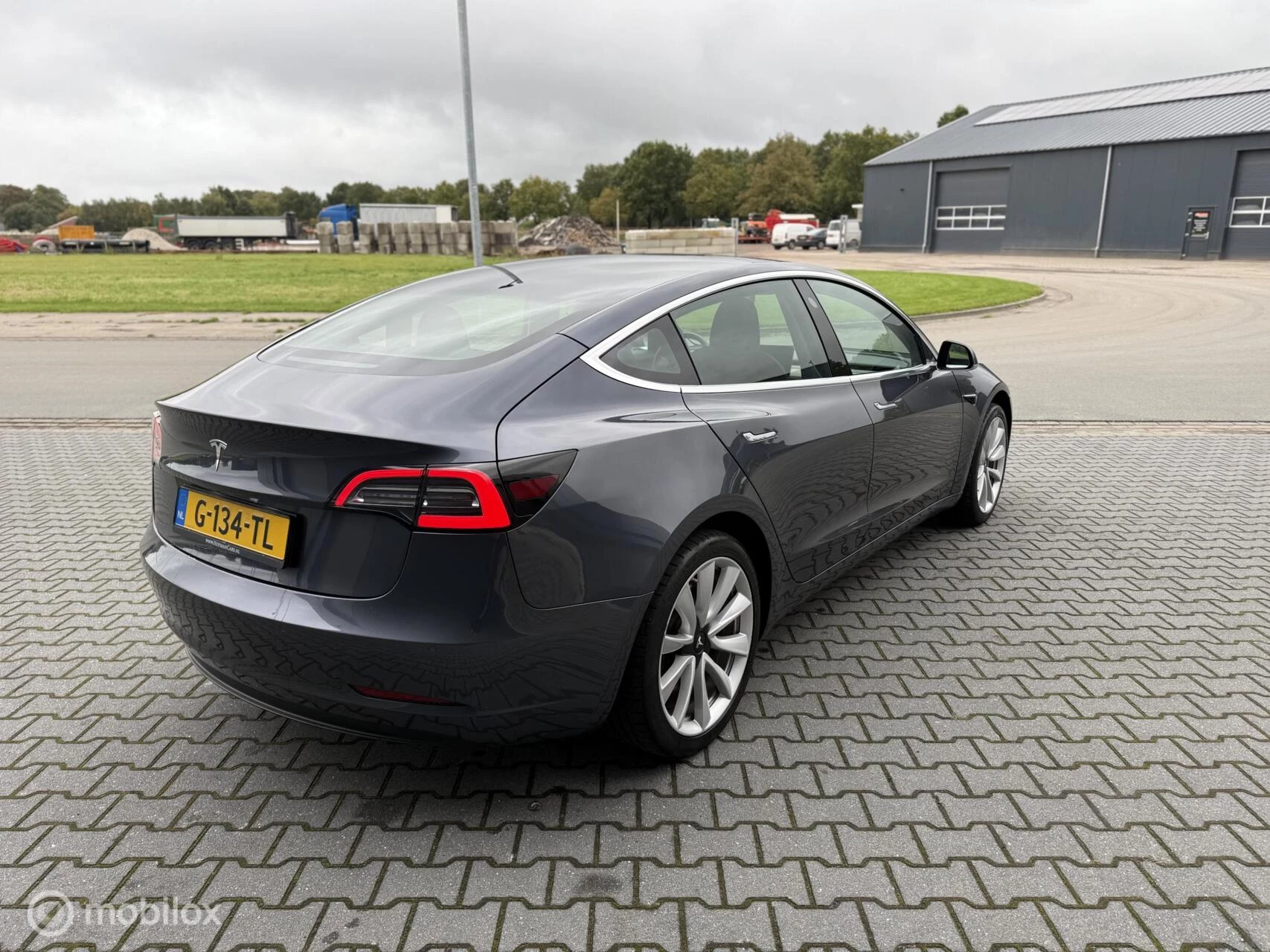 Hoofdafbeelding Tesla Model 3