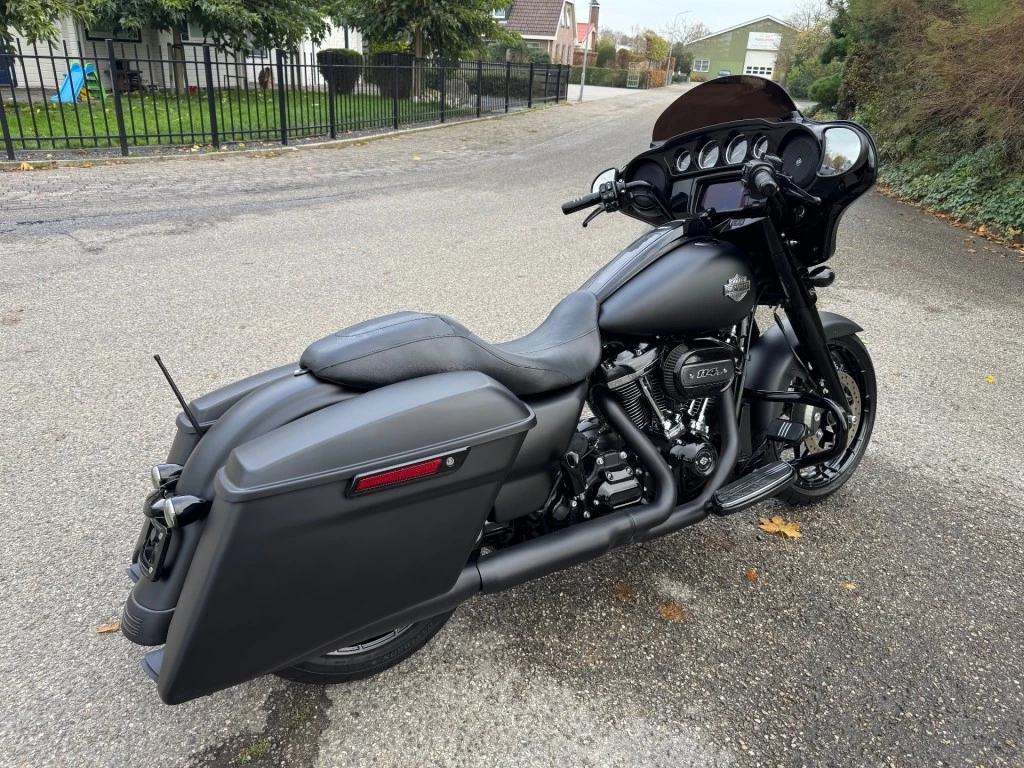 Hoofdafbeelding Harley-Davidson Street Glide