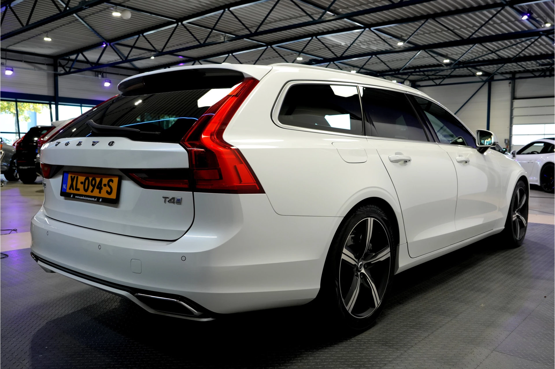 Hoofdafbeelding Volvo V90