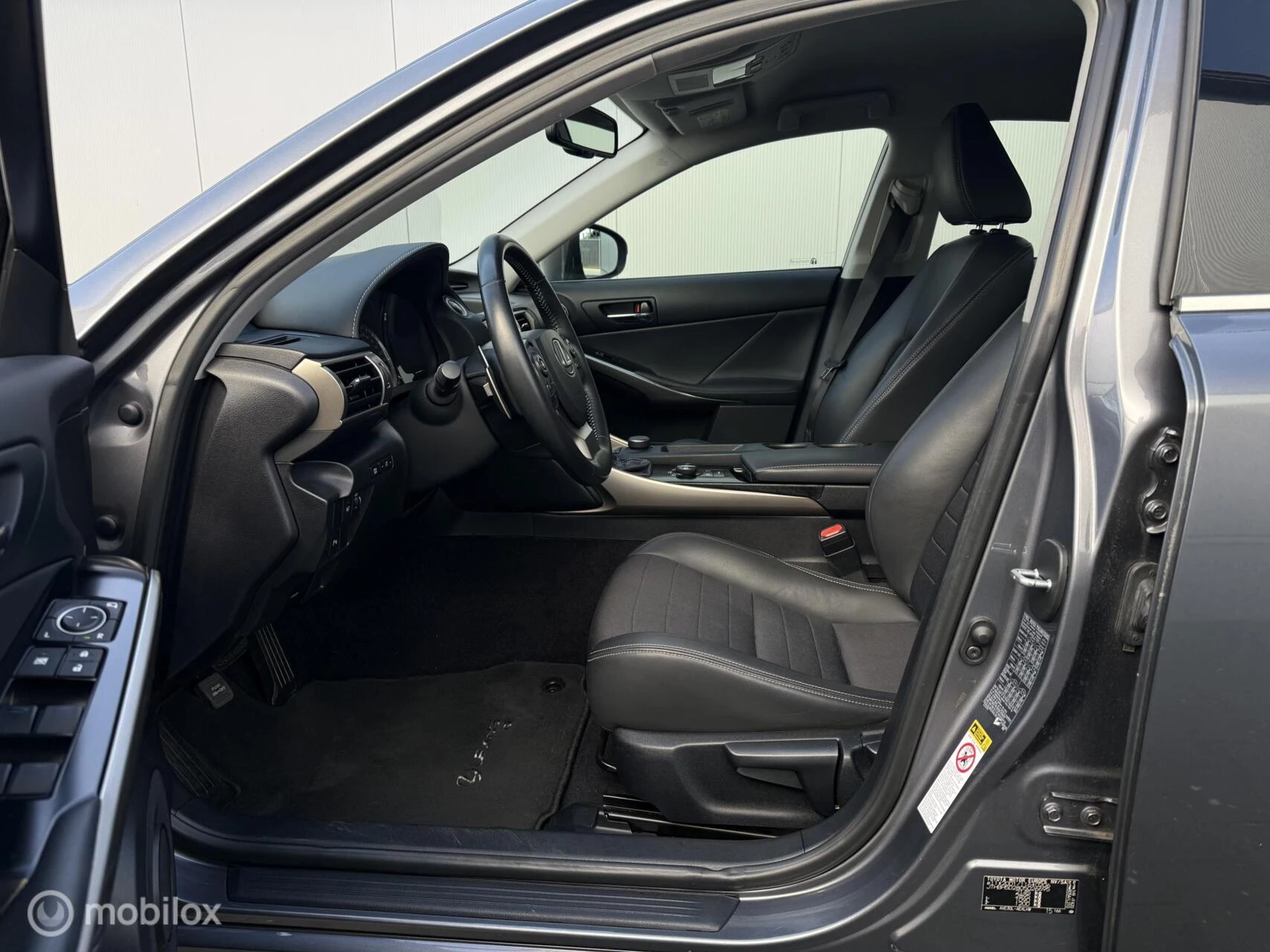 Hoofdafbeelding Lexus IS