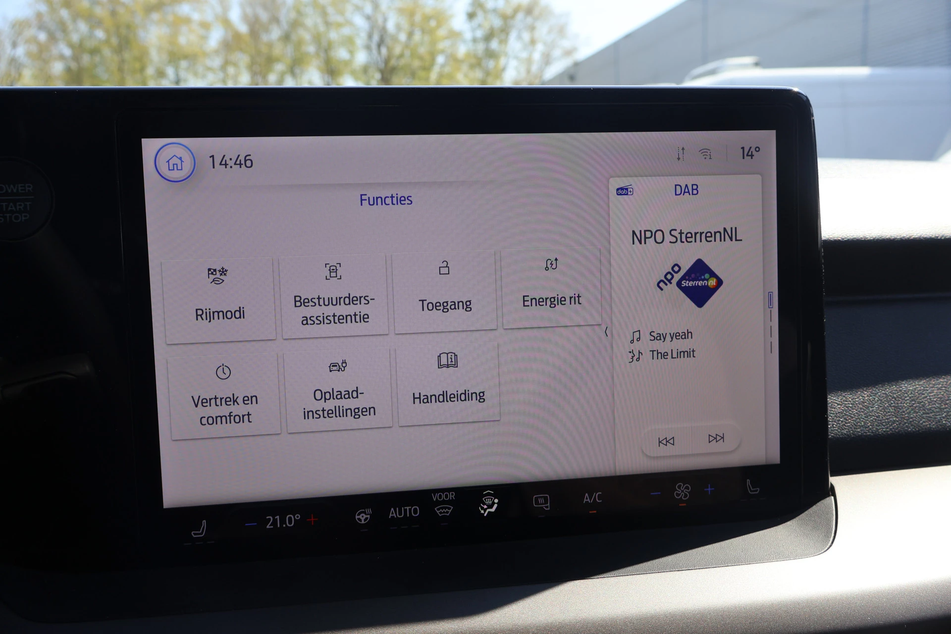 Hoofdafbeelding Ford E-Transit Courier