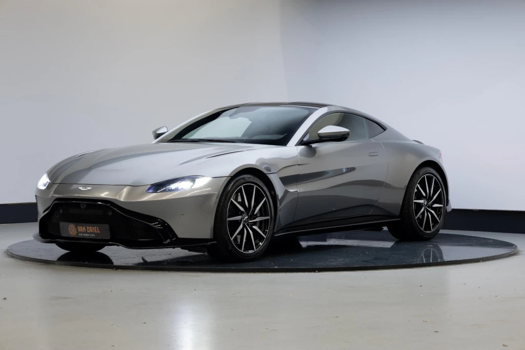 Hoofdafbeelding Aston Martin V8 Vantage