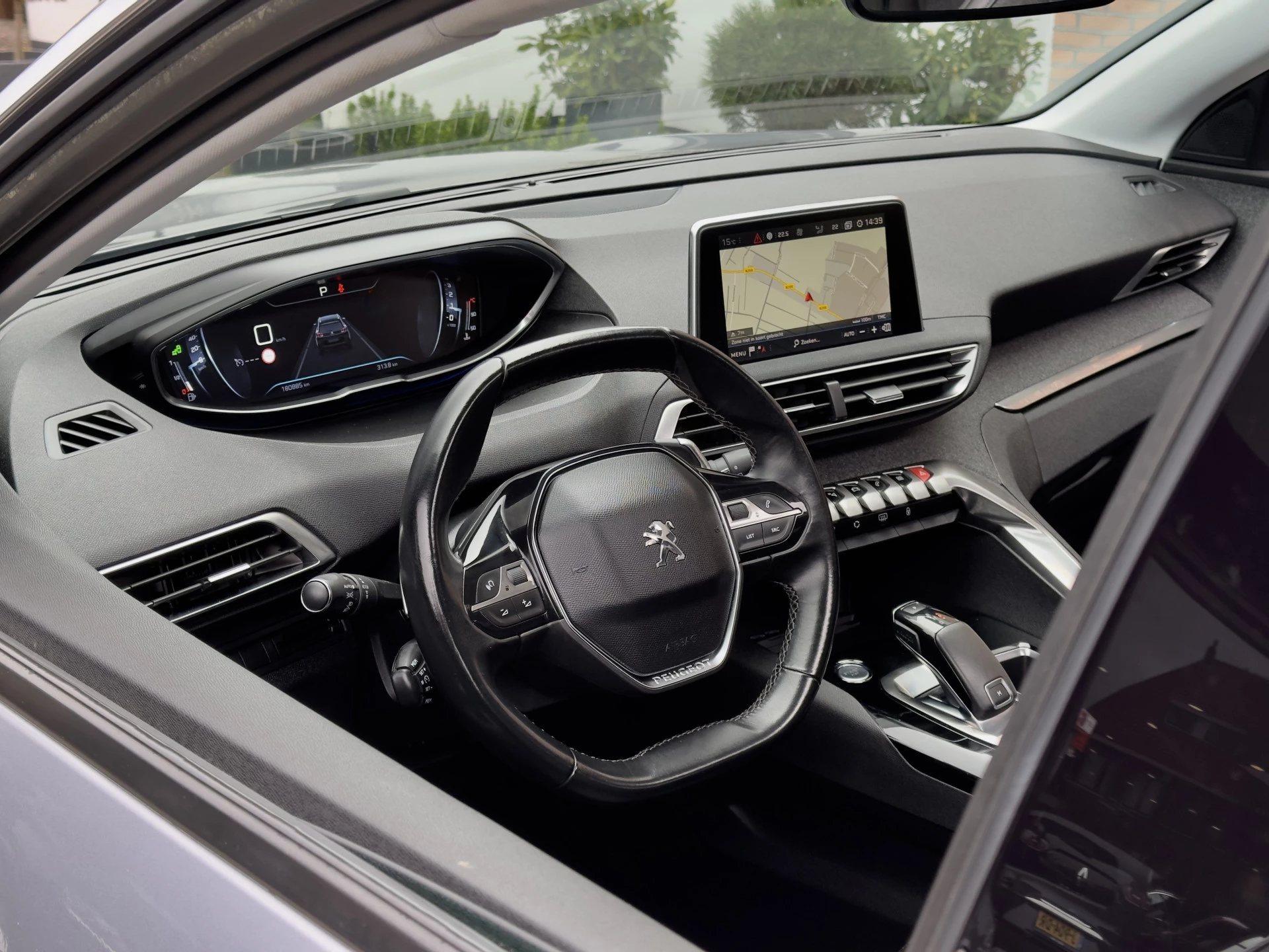 Hoofdafbeelding Peugeot 5008